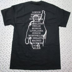 画像2: オフィシャル バンドTシャツ：レイジアゲインストザマシーン RAGE AGAINST THE MACHINE Bulls on Parade Mic ブラック (2)