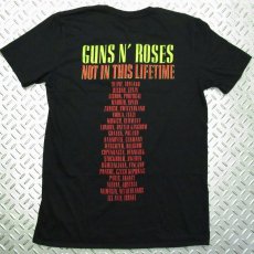 画像2: 【再入荷】オフィシャル バンドTシャツ：ガンズアンドローゼズ GUNS N' ROSES Pistols & Roses ブラック (2)