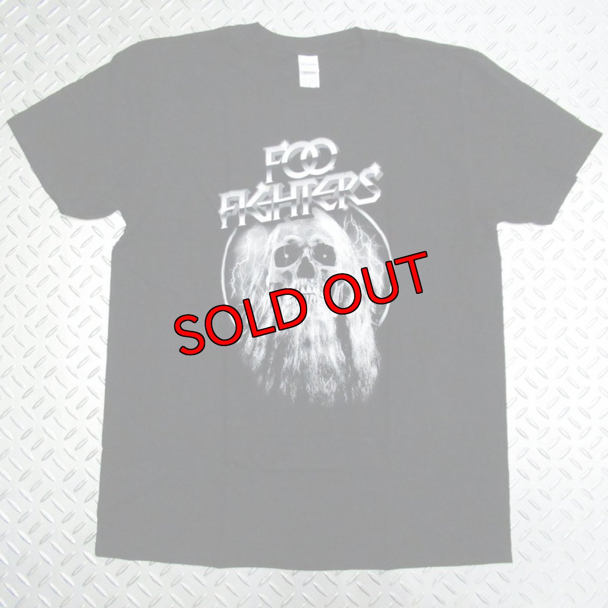 画像1: 【再入荷】オフィシャル バンドTシャツ：FOO FIGHTERS BEARDED SKULL ブラック (1)