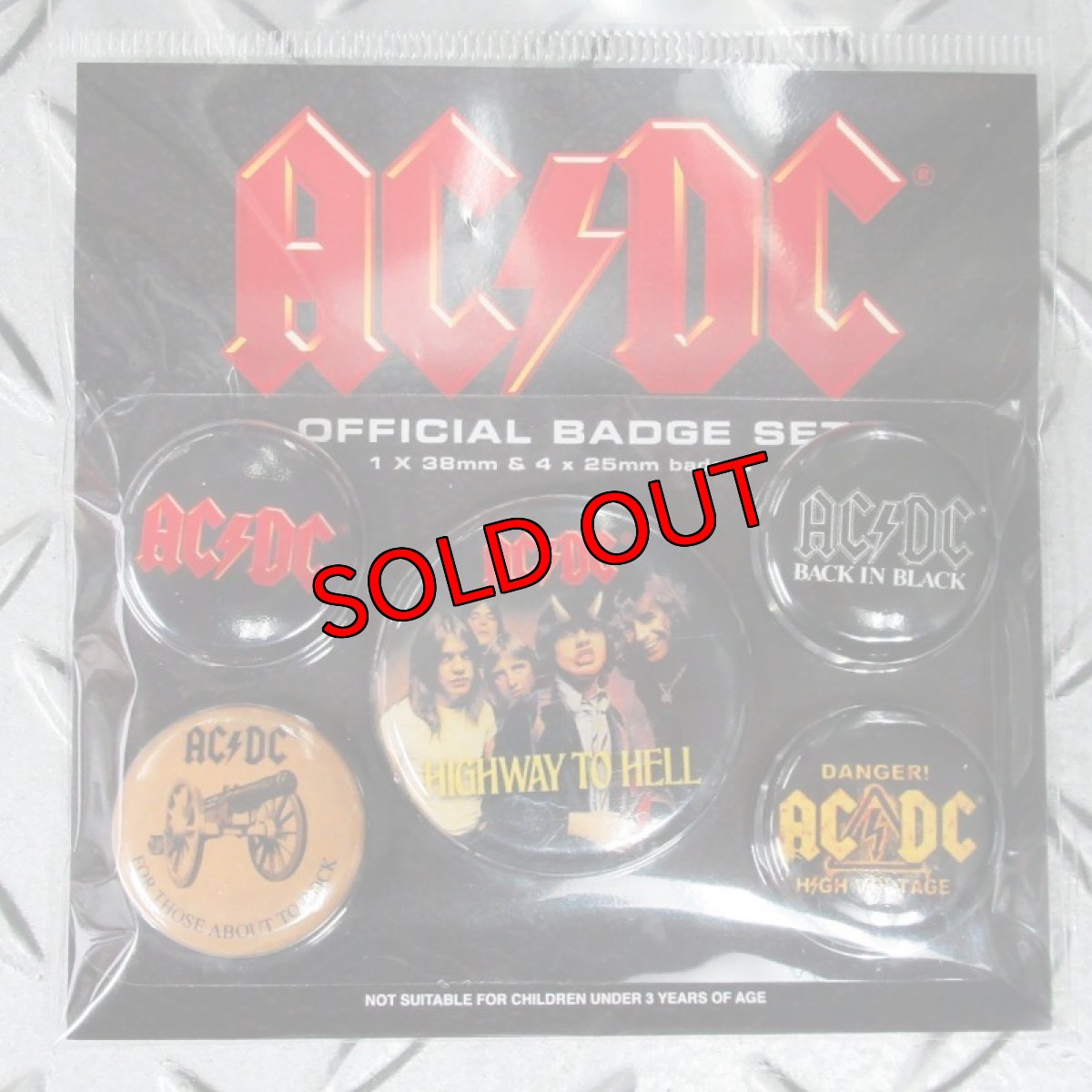 画像1: 【再入荷】オフィシャル バンド缶バッジ：AC/DC  Logo 5個セット (1)
