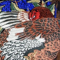画像2: 【送料無料】花旅楽団 鶏と紫陽花柄刺繍 リバーシブル スカジャン (2)