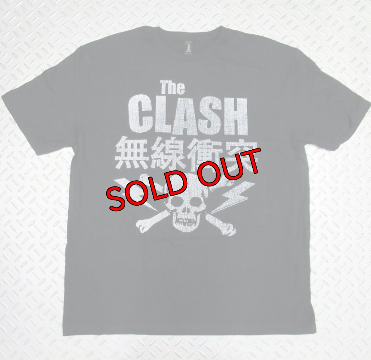 画像1: オフィシャル バンドTシャツ：クラッシュ THE CLASH Skull & Crossbones ブラック (1)