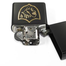 画像3: 【再入荷】Zippo ジッポーライター：BIOHAZARD バイオハザード ヴィレッジ ハウンドウルフ隊 マットブラック (3)