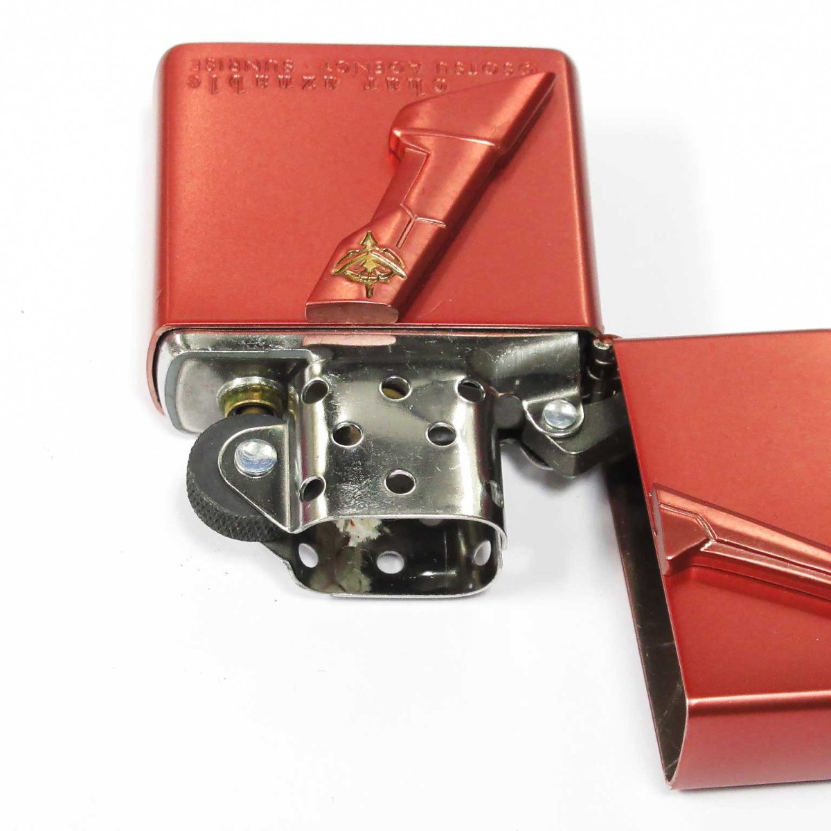 画像3: Zippo ジッポーライター：機動戦士ガンダム シャア・アズナブル 赤い彗星 メタルモデル No.2 レッド 2000年製 (3)