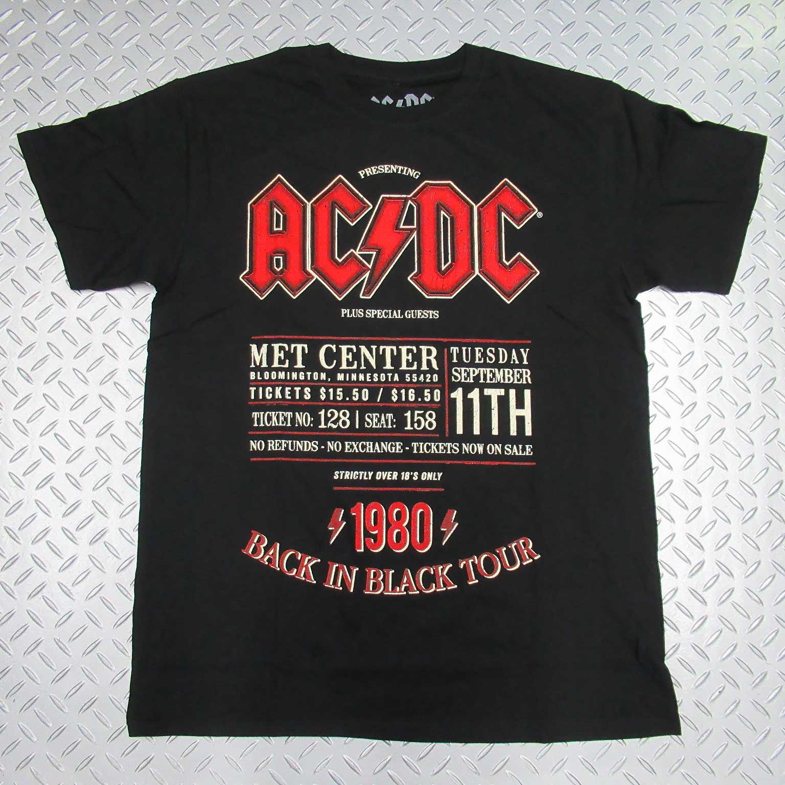 バンドTシャツが入荷しました☆