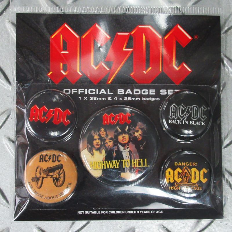 再入荷】オフィシャル バンド缶バッジ：AC/DC Logo 5個セット