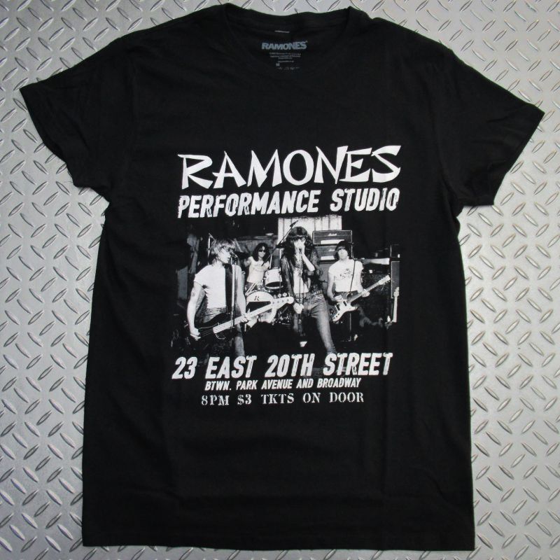 画像1: オフィシャル バンドTシャツ：RAMONES East Village ブラック (1)